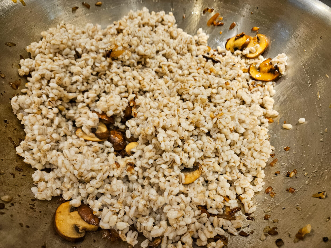 Mushroom Kuba (Houbovy Kuba) - Sauté onion