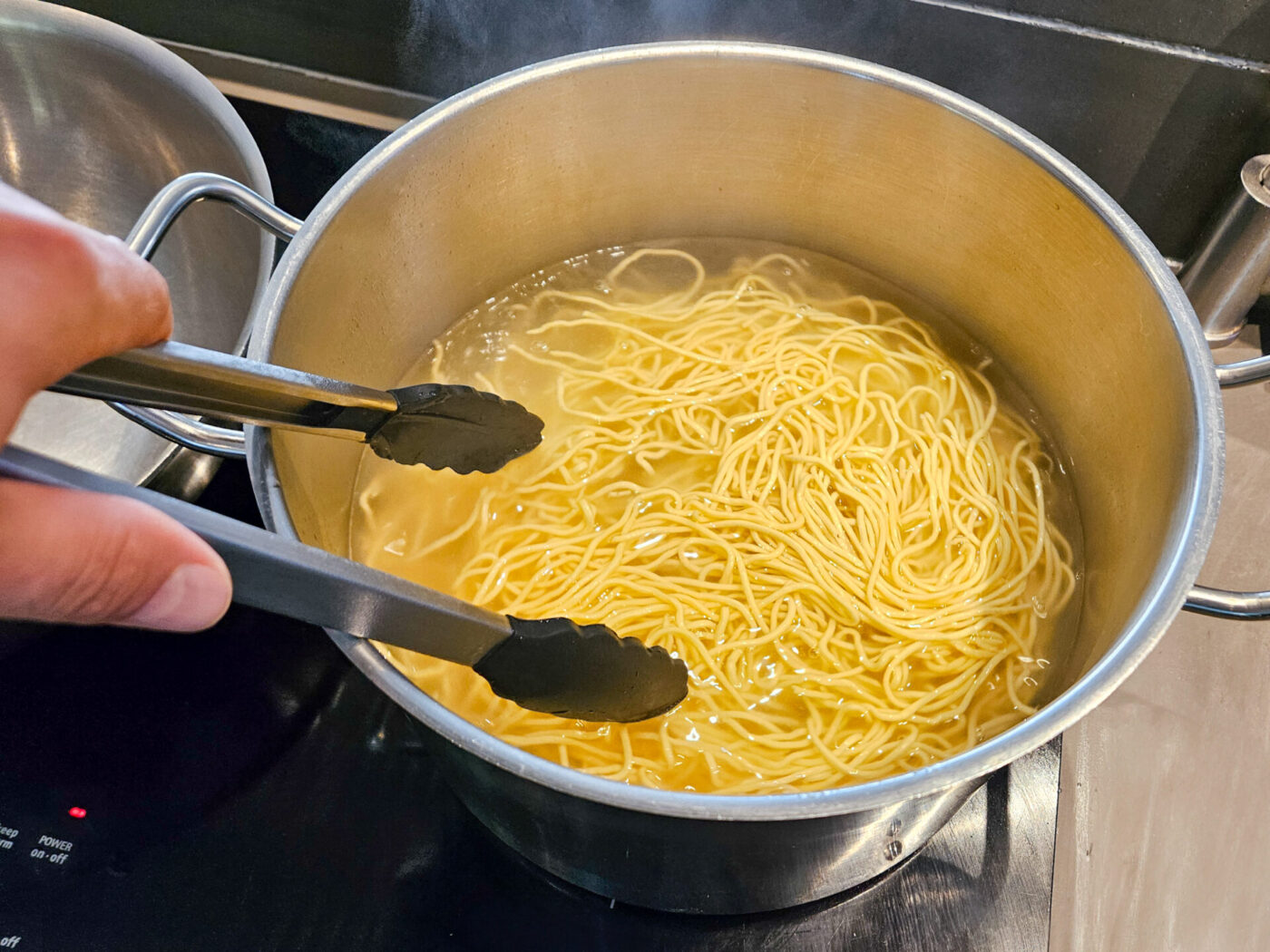 Spaghetti cooking