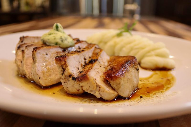 Free Live Online Cooking Class: Pan-Seared Pork Chops with Mashed Potatoes