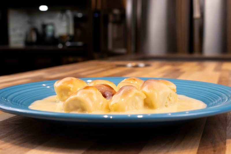 Little Buns with Vanilla Pudding (Buchticky s Krémem)